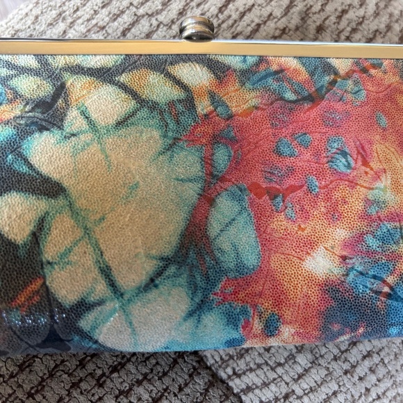 HOBO INTERNATIONAL SUMMERTIME ABSTRACT WALLET - NWT - Picture 15 of 15